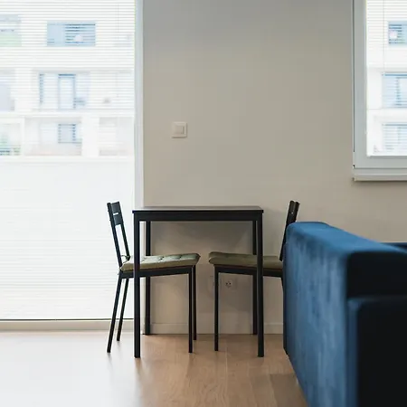 Quiet Spacious Business With On-site Parking شقة Raca